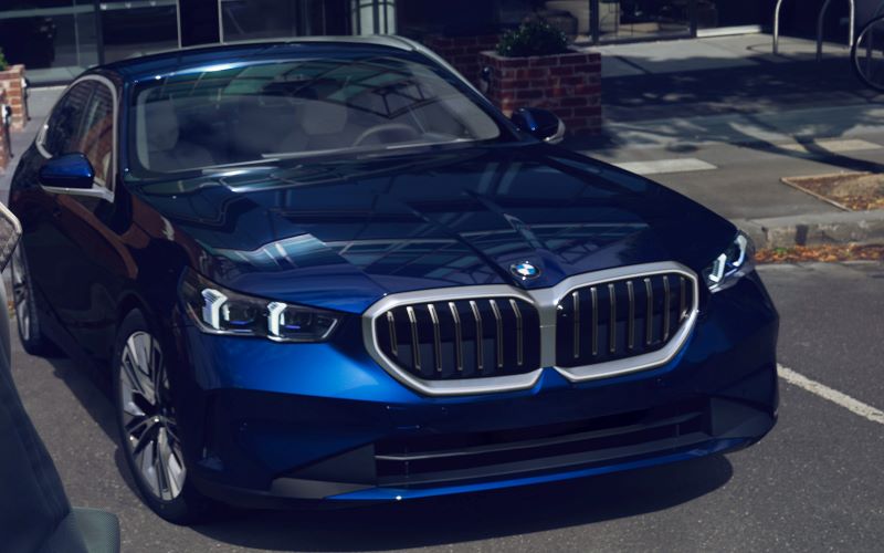 - Sleek front end design of new 5 series.